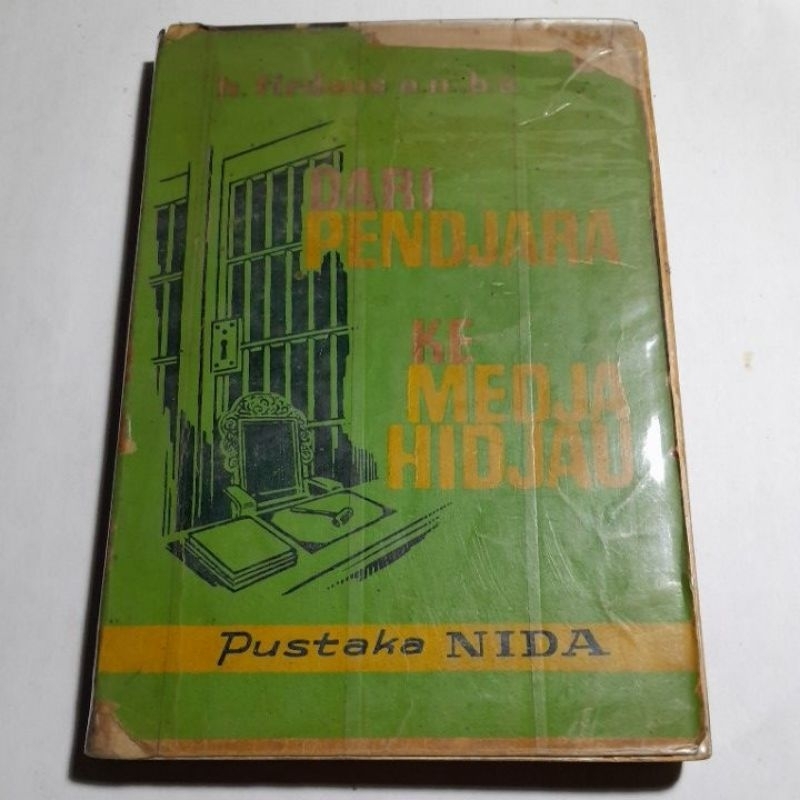 Buku Dari Pendjara Ke Medja Hidjau