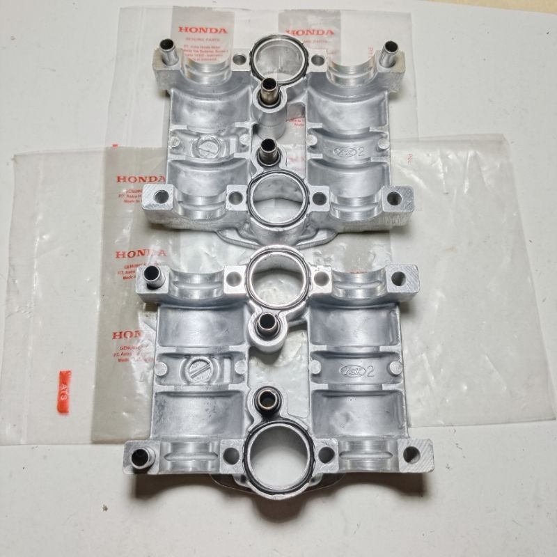 Lakopan/tutup noken As (L.R) Honda CBR 650. Original