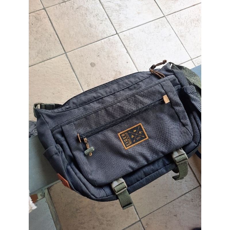 tas selempang eiger traverse 2.0 15L