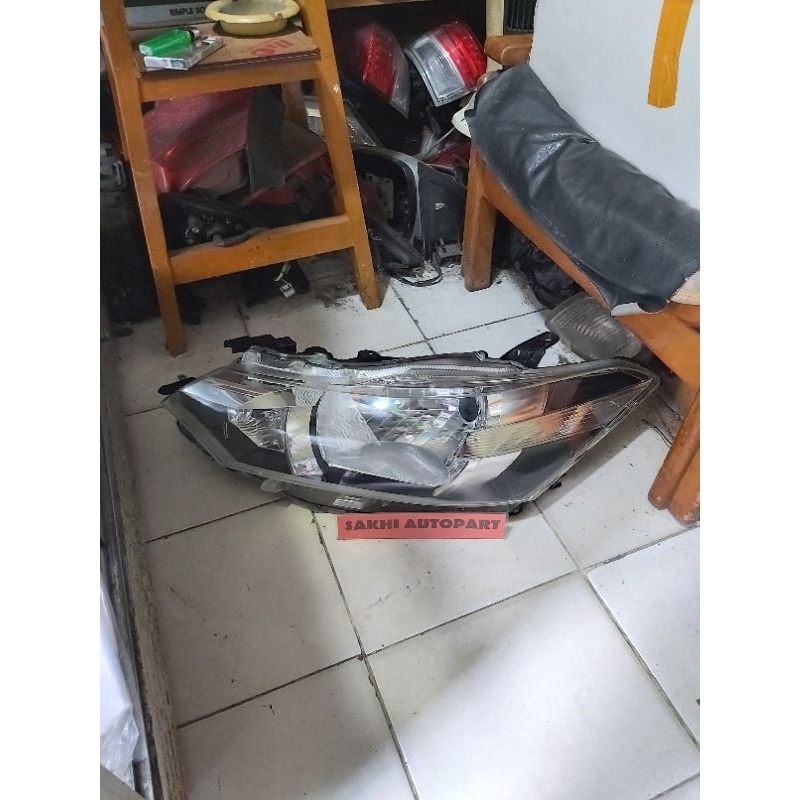 headlamp vios limo gen 3 kiri original