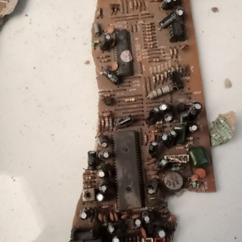 IC tv croma la76610a