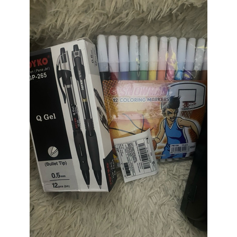 

Pulpen dan Spidol warna