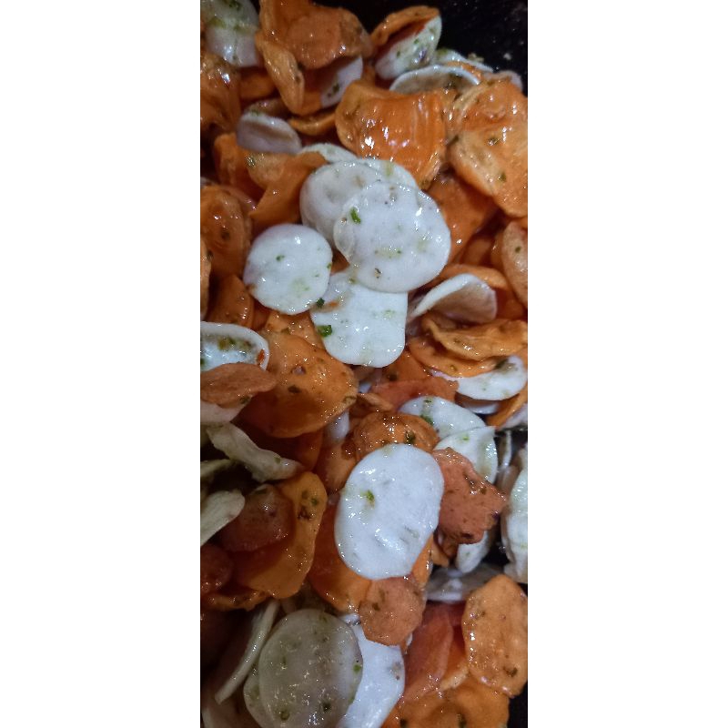 

Kerupuk seblak pedas manis