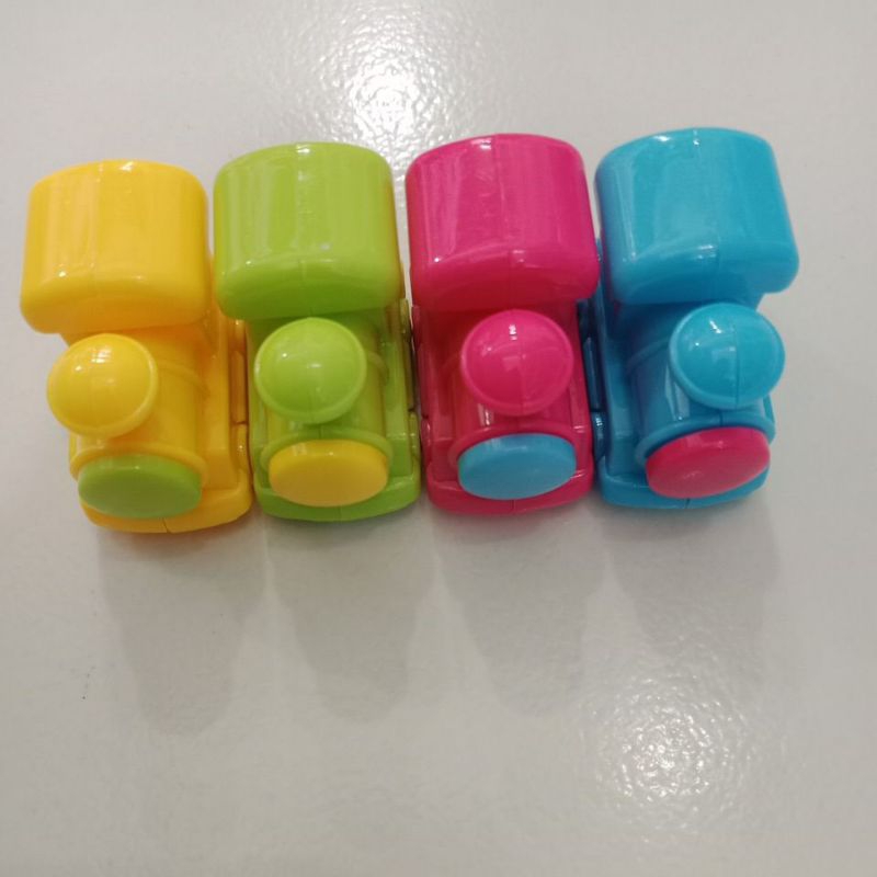 

Rautan pensil bentuk kereta