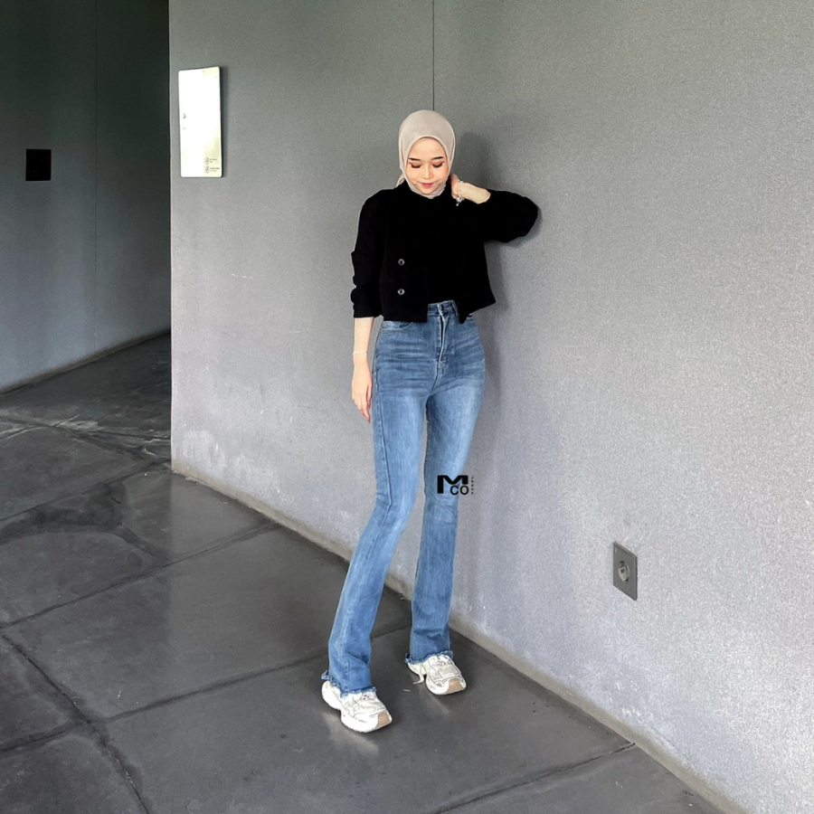 MCOJEANS - OOTD SZ 27-34 Celana Jeans Wanita Coura Cutbray Snow Rawis Panjang Highwaist Cutbray Jean