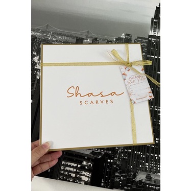 

KI3 Hardbox shasascarves Gift Box