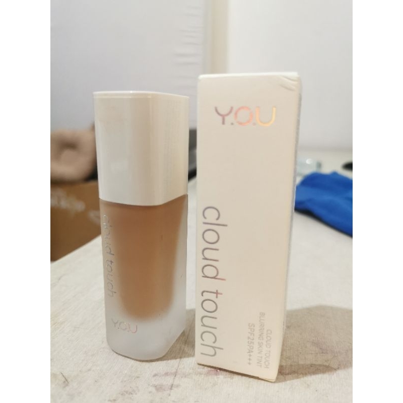 YOU Cloud Touch Bluring Skin Tint Liquid Foundie Natural Matte Finish - Shade Golden Honey