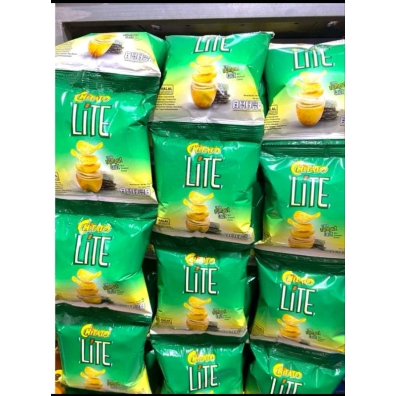 

Chitato dan chitato lite 1 renteng