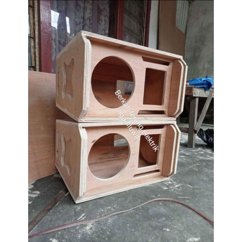 Box speaker middle 8inch bahan 15mm