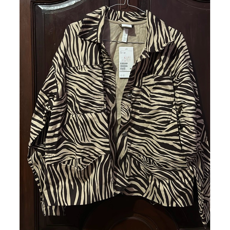 (FLASH SALE) H&M JAKET MOTIF LEOPARD OVERSIZED (NEW WITH TAG) | JASTIP | Original Store HNM