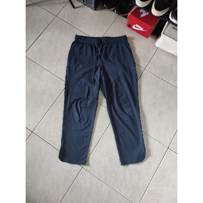 Preloved Celana Outdoor Uniqlo x Theory Second Original