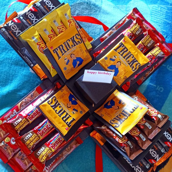 

Price SNACK BOX BOX TARIK UANG EKSPLOSION BOX SNACK TARIK UANG BOX UANG KADO ULANG TAHUN CEWEK PAKET BOX KADO ULTAH WANITA GIFT BOX 3 LAYER ADA TARIK UANG TUTUP TIAP LAYER