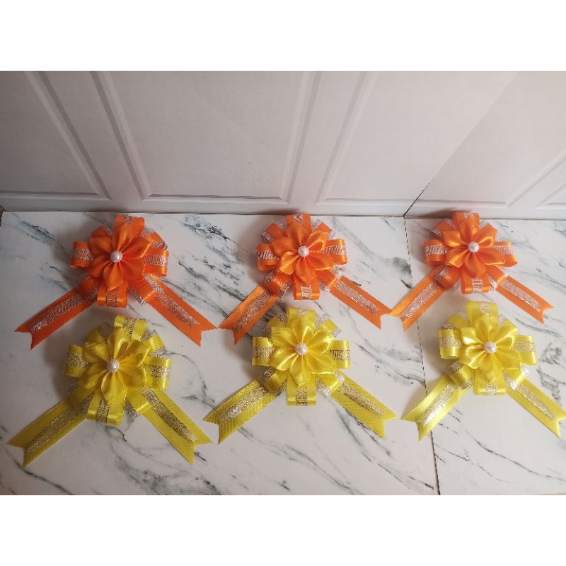 

(12 pcs ) Pita Hampers jadi / Bunga Hiasan Seserahan / Hiasan Hantaran Seserahan / Hiasan Hantaran / Hiasan seserahan pernikahan / Pita Hiasan Seserahan / Pita Hampers lebaran / Pita Kado besar / bunga seserahan / Pita idul fitri