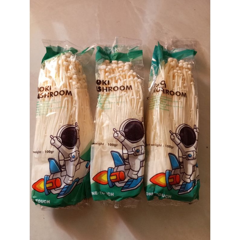 

Jamur enoki sebungkus