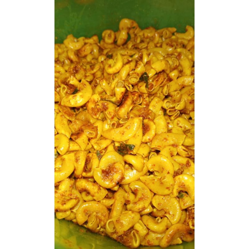 

makaroni pedas daun jeruk