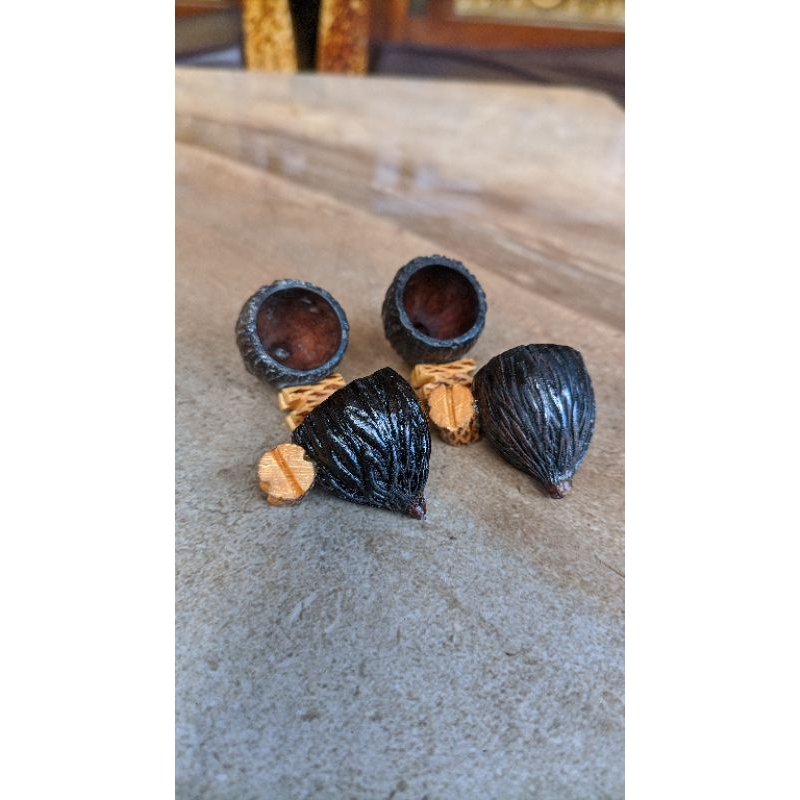 cepuk pakan pleci motif/cepuk pakan palem