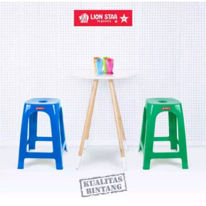 Kursi bakso Lion star/ Bangku Bakso Lion star bulat/ Kursi baso plastik lion star ( Gojek)