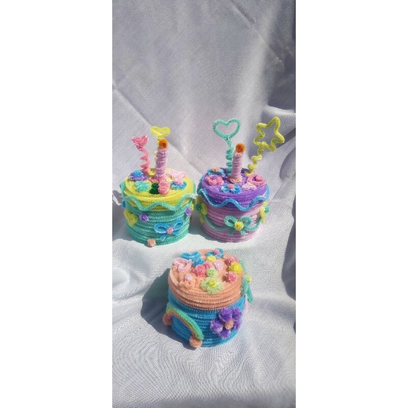 

cake kawat bulu/kue tar ulang tahun kawat bulu/pipe cleaner cake