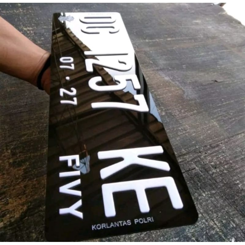 plat nomor mobil bahan akrilik