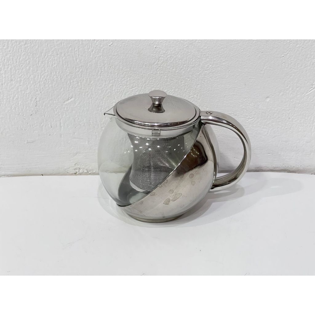 TEKO TEH/KOPI dengan SARINGAN STAINLESS  STELL  LH73 ukuran 750ml