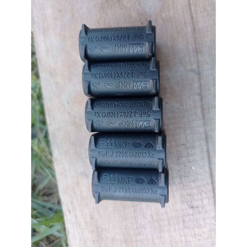 Capasitor mkp 5uf