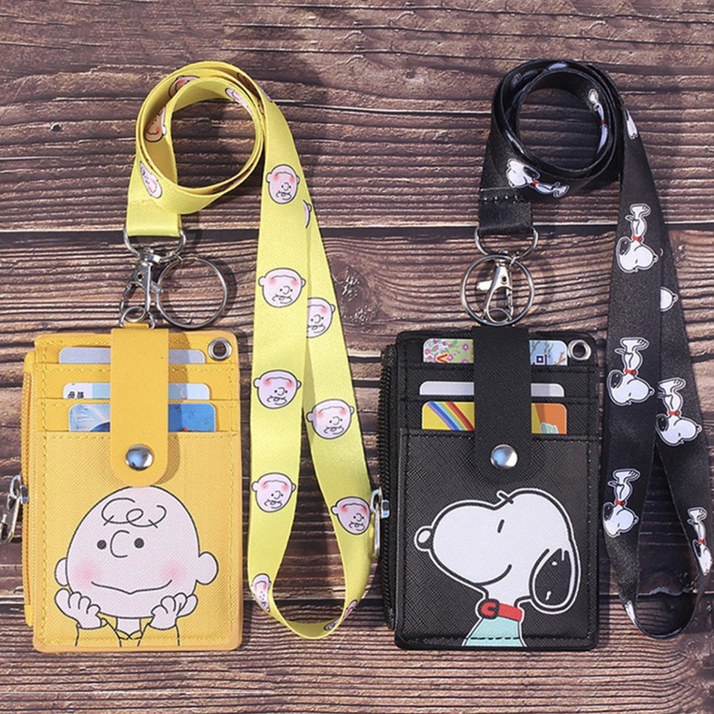 

Name Card Holder Name Tag 5 SLOT Gantungan ID Card dengan tempat koin KODE C1R7