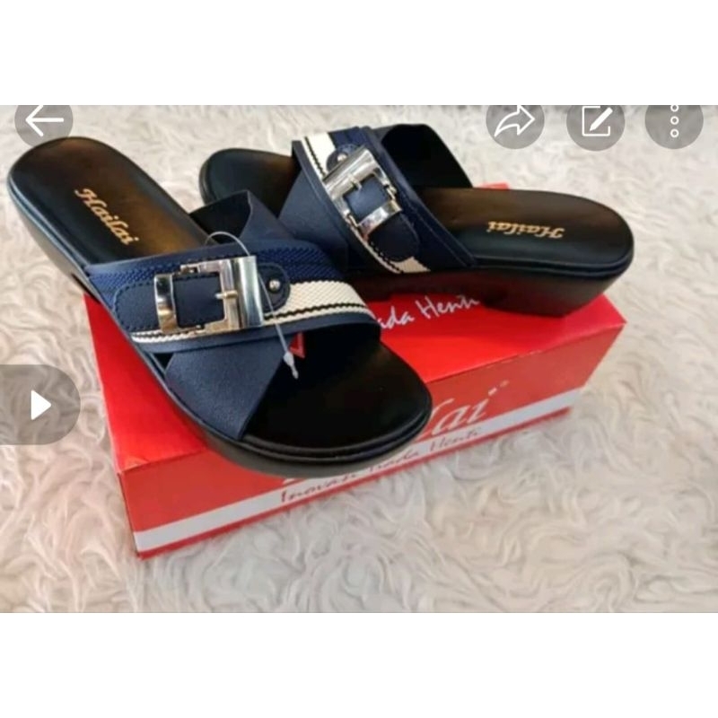 Sandal Hailai wedges size 36-40