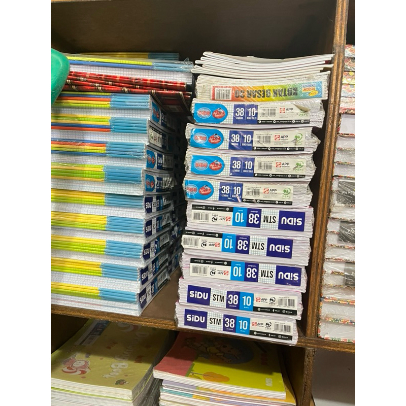 

buku Big boss isi 36lembar,buku tulis big boss