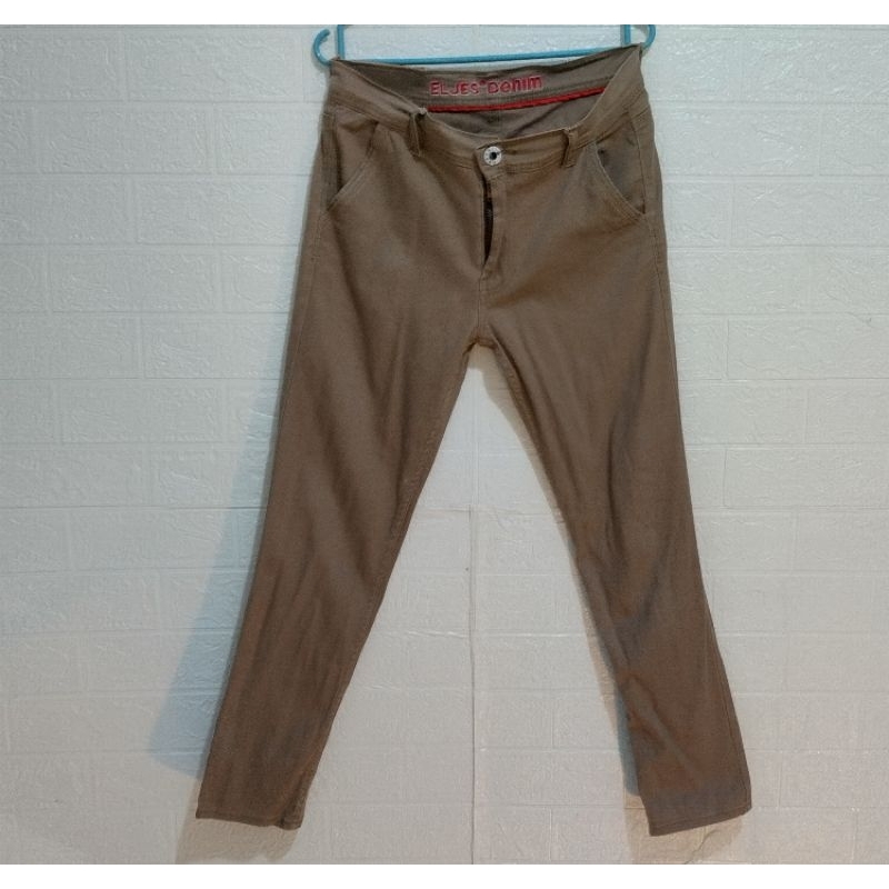 PRELOVED ELJES ORI CELANA CHINO COKLAT (No 31) (LP=82cm x T=95cm)