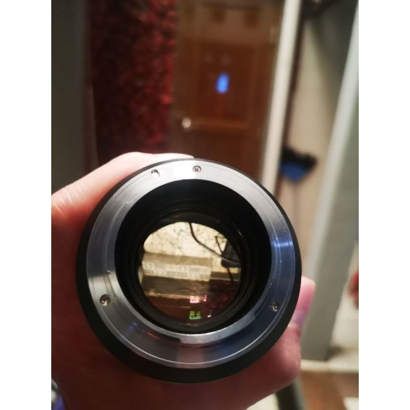 lensa Mitakon Zhongyi 50mm F0.95 Sony e mount