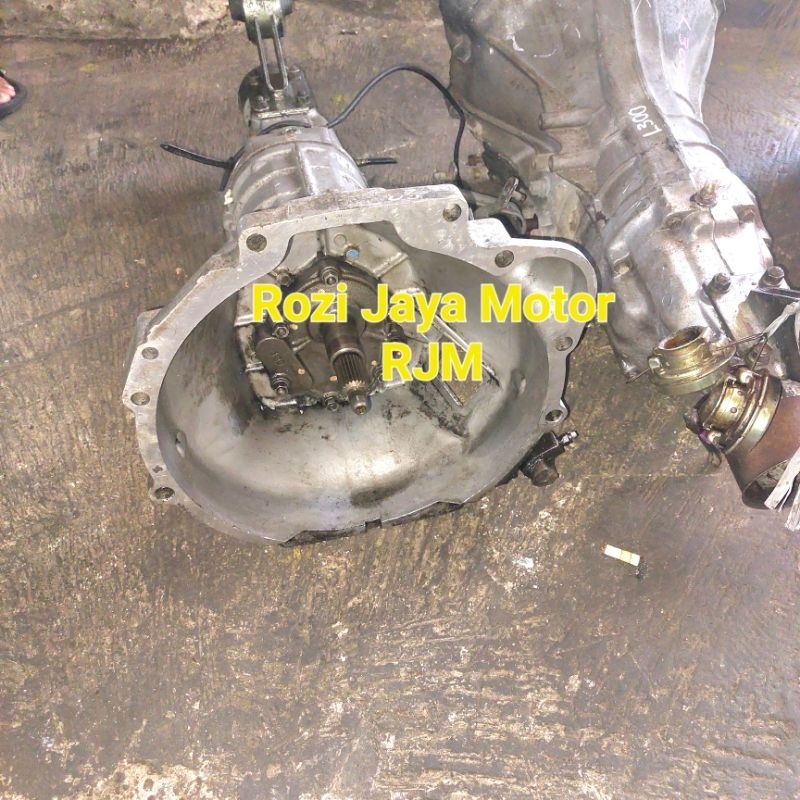 Gearbox Transmisi Posneling Manual  Mithubishi L300 Diesel Asli Jepang Garansi