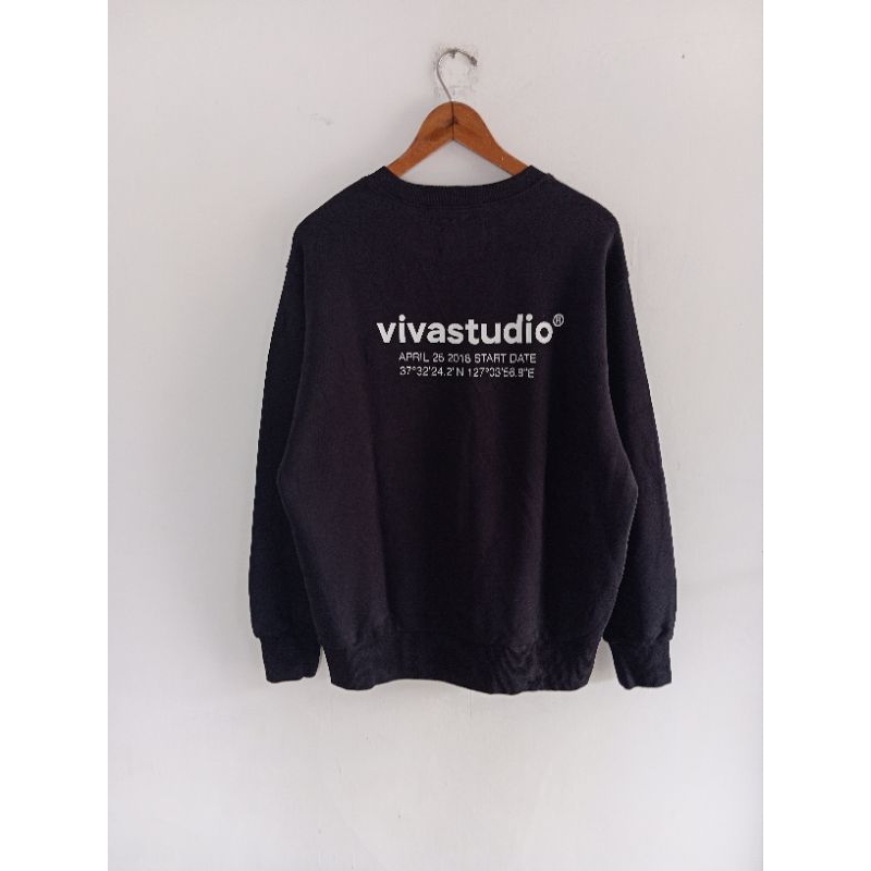 crewneck sweater sweatshirt Vivastudio hitam