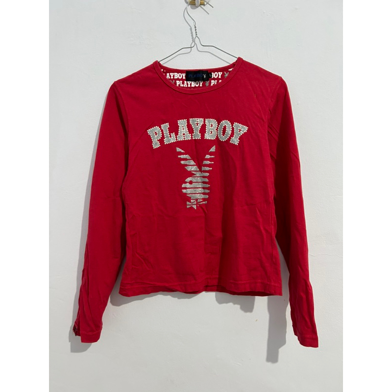 playboy y2k red top lengan panjang kaos tebal merah sablon silver timbul pl preloved thrift