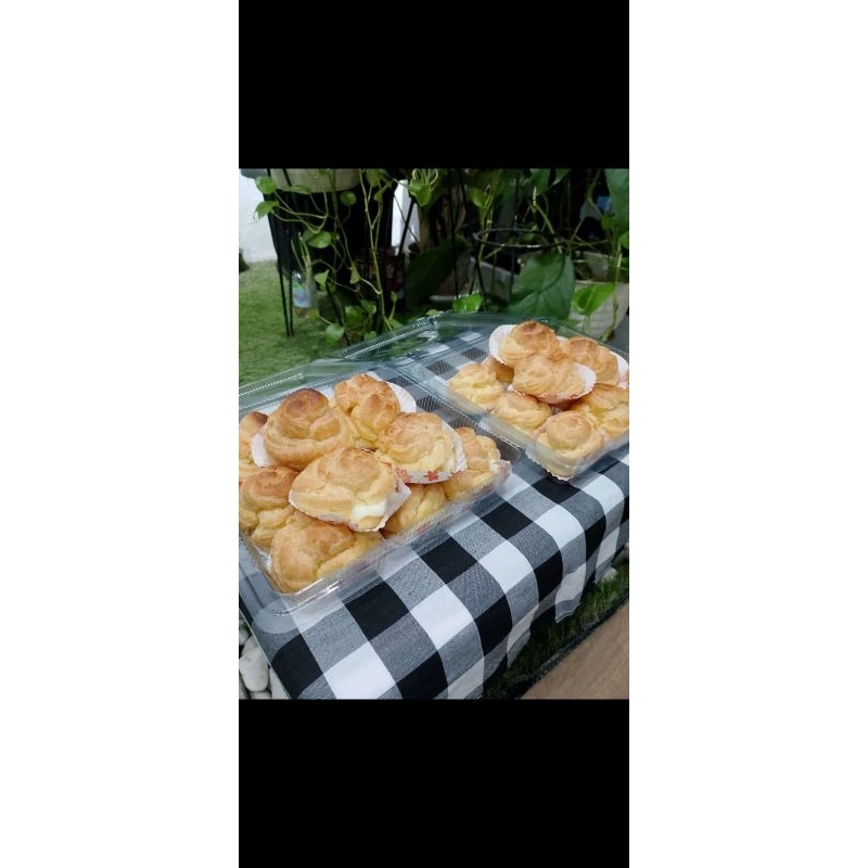 

Kue sus (coux pastry)