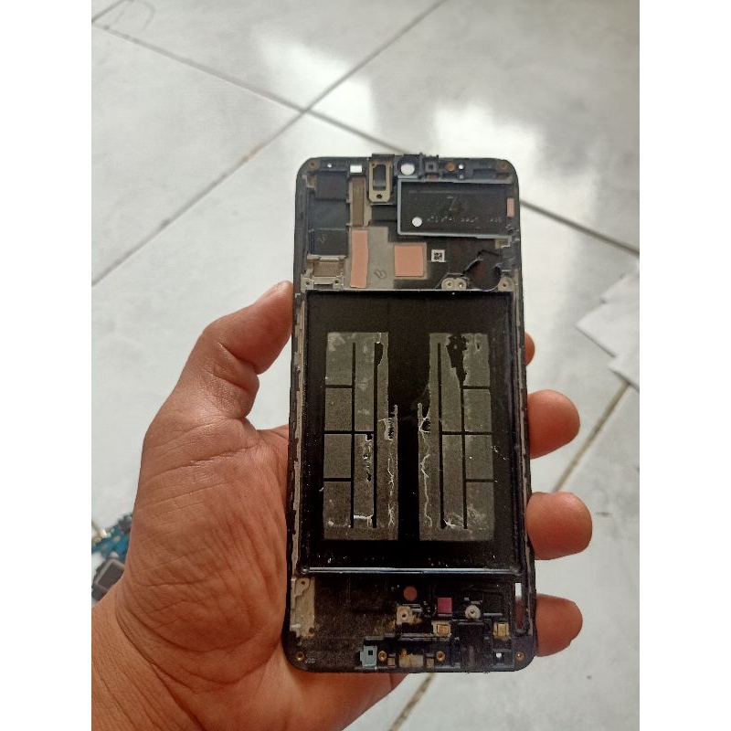 tulang tatakan lcd samsung a70 ori