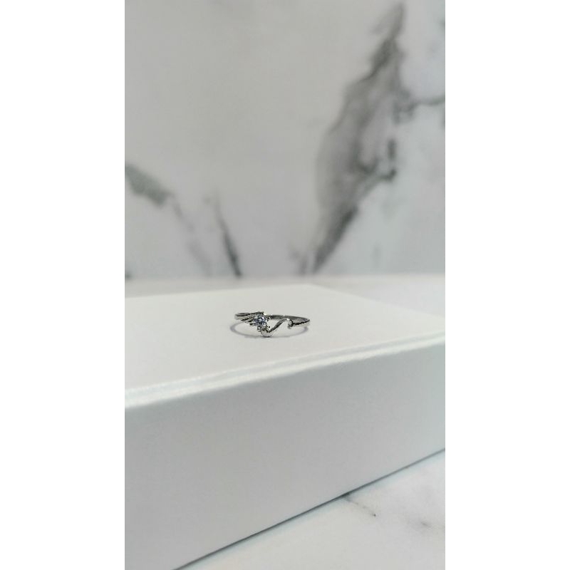 Cincin Emas Putih Zircon  1.09 Gram 17K 750 (CH263) Size 10.5