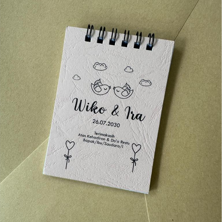 

Souvenir Pernikahan Notebook Mini Custom Unik Aesthetic Murah