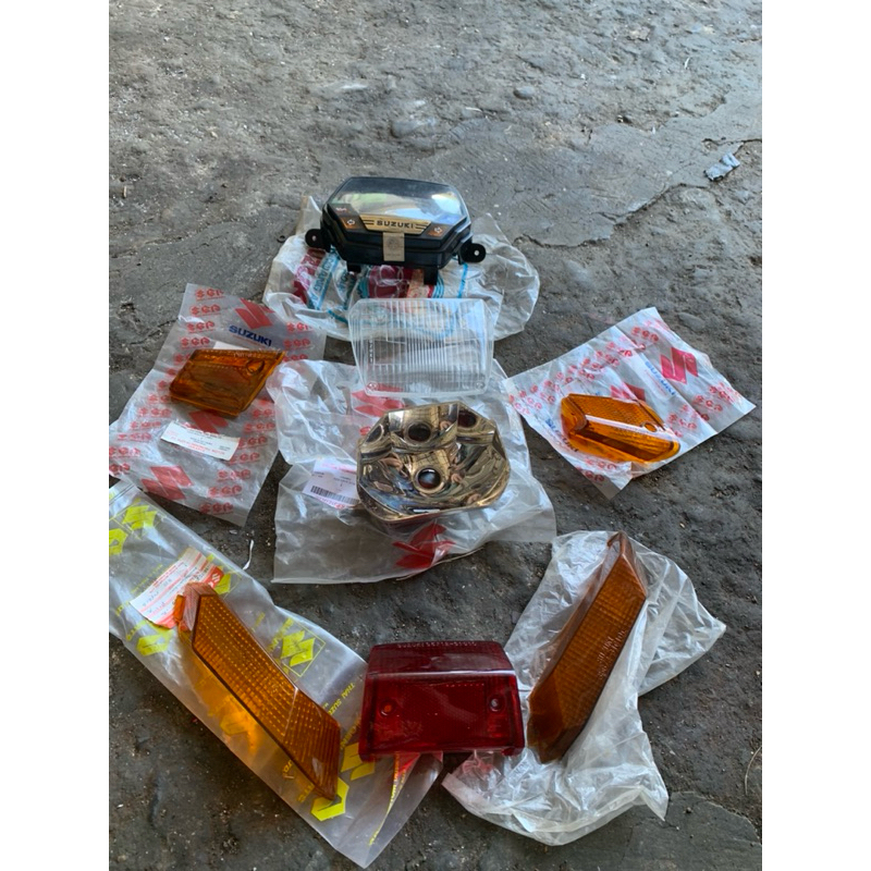 lampu depan lampu belakang mika lampu suzuki crystal