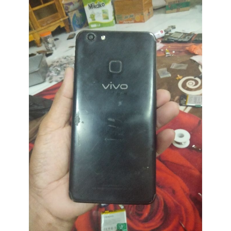 Vivo V7 Plus minus lcd dan pola