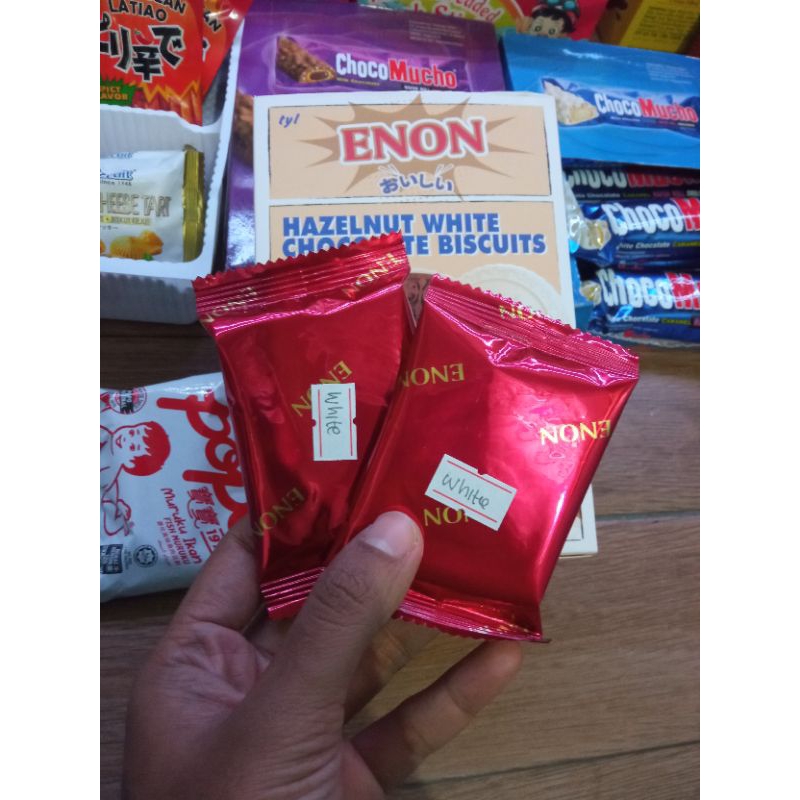 

(ECER) Enon Hazelnut white chocolate biscuit