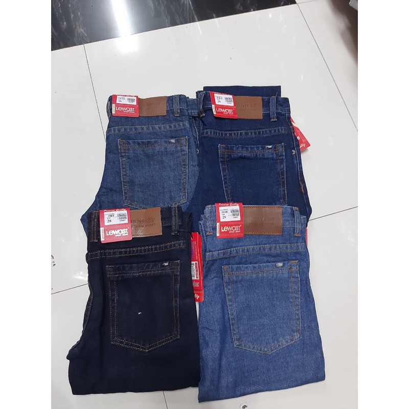 LEWAST JEAN’S PRIA SIZE 28-32