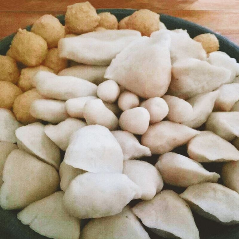 

Pempek Ikan Lengkap Isi 25 Pcs 100% Halal Free Cuko