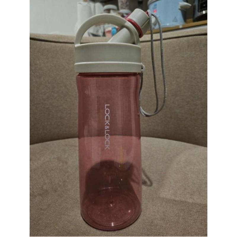 preloved Lock n lock water bottle 1,3liter botol air minum - pink
