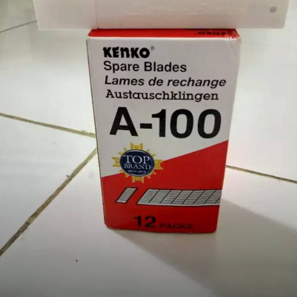 

Mata cutter A 1 isi cutter kecil mata pisau refill kater KODE L7P4