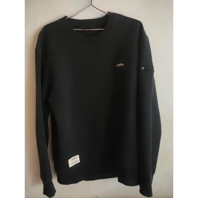 crewneck national geogrhapic