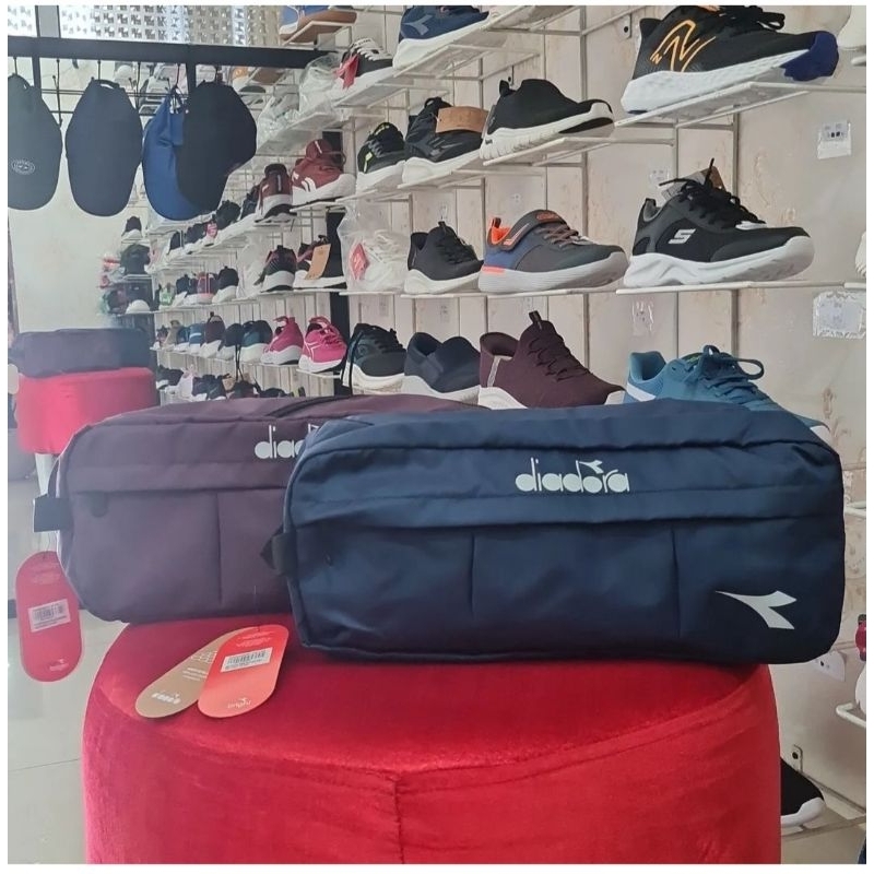 Tas sepatu Diadora navy