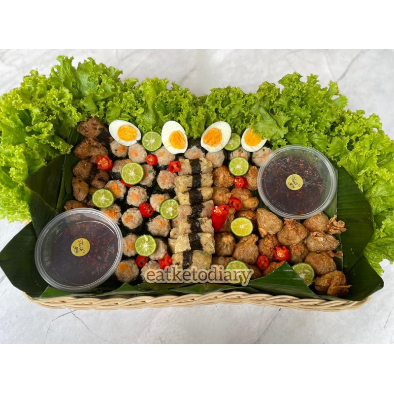 

Hampers Tumpeng Siomay Dimsum Tampah Keto Halal Hamper Tart Cake DEBM EatKetoDiary