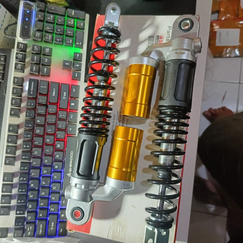 SHOCKBEKER SOK BELAKANG NMAX TABUNG 155 CM SET