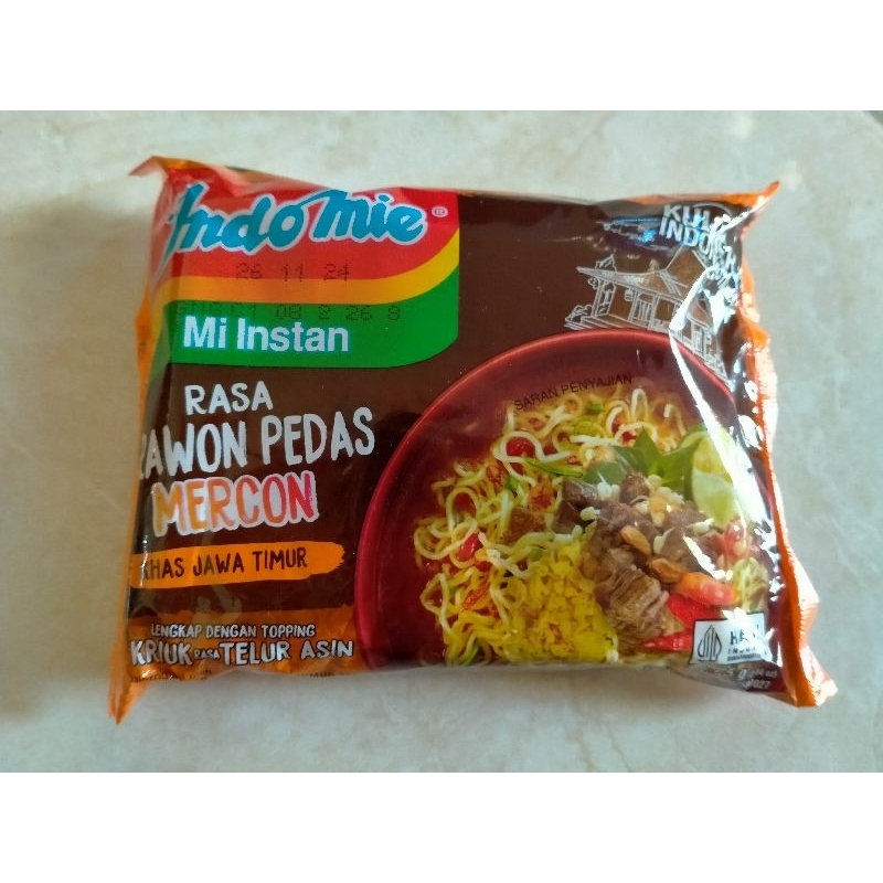 

Indomie kuah rasa rawon pedas mercon