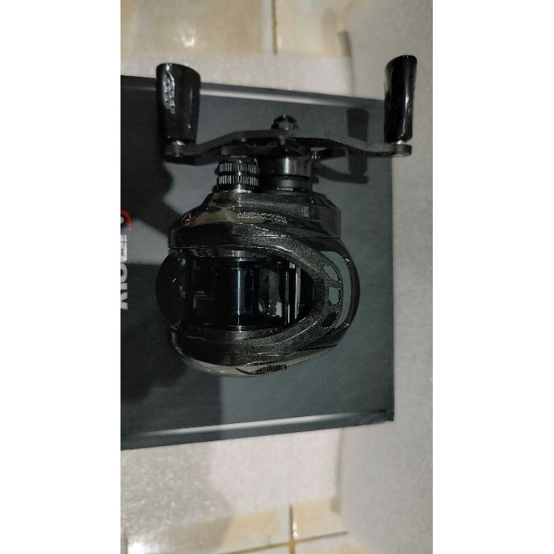 REEL IROLY ZION (BAITCASTING) DEEP